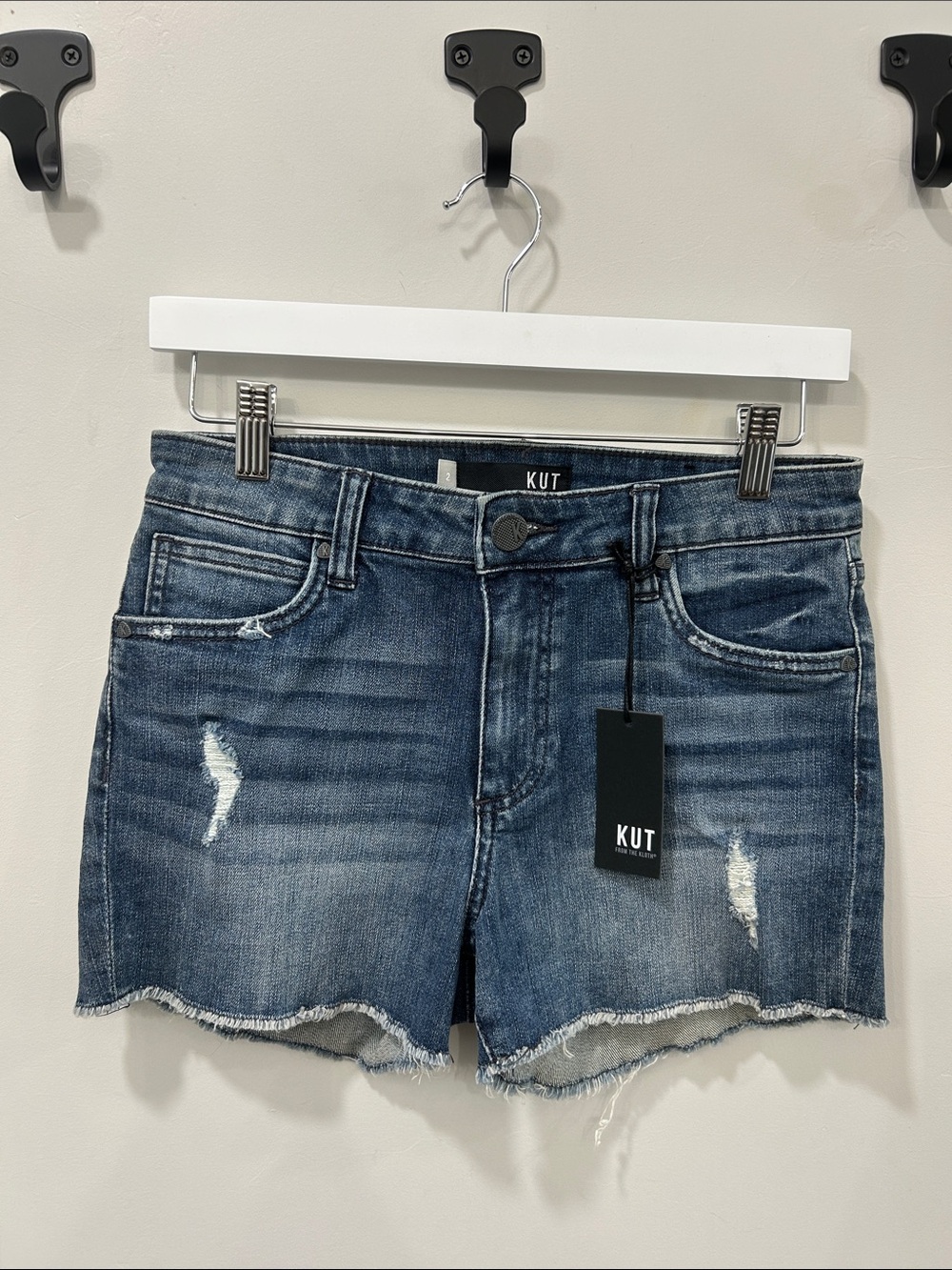 KUT from the Kloth Gigi high rise Frey shorts- size 2